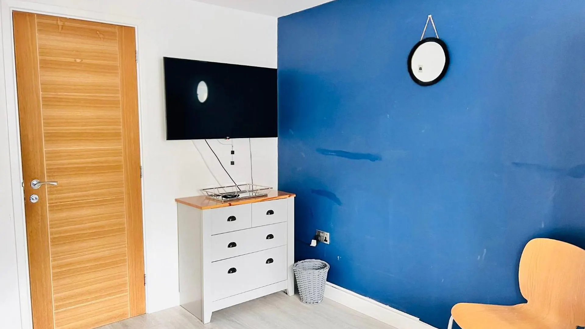 Brand New 2 Bedroom Apartment With Wi-Fi Sleeps 4 - Tanzanite Cambridge  0*, Cambridge (Cambridgeshire) United Kingdom