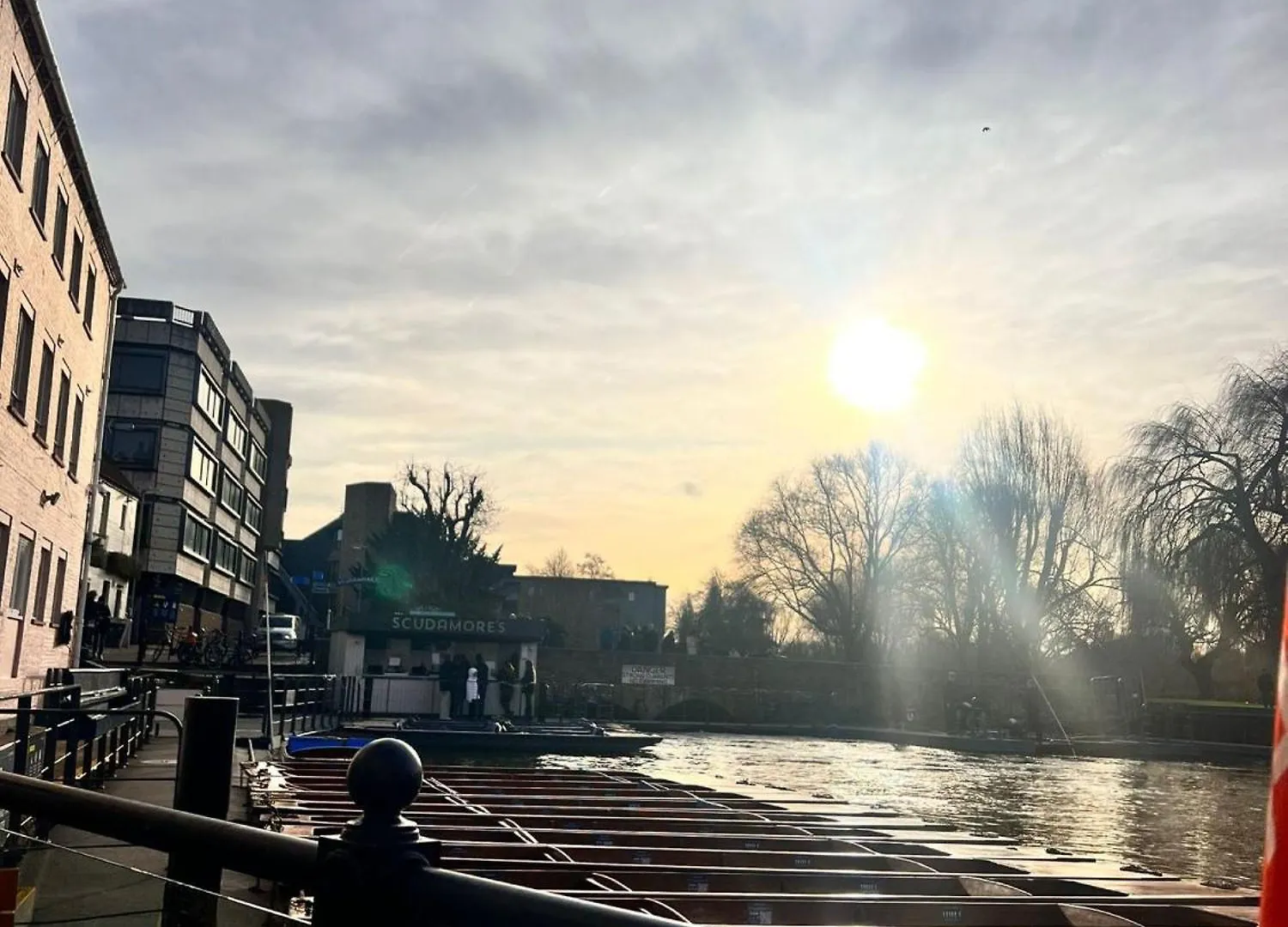 Brand New 2 Bedroom Apartment With Wi-Fi Sleeps 4 - Tanzanite Cambridge